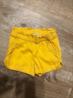 Genuine Kids by OshKosh Yellow Ruffle Waist Shorts - 2T